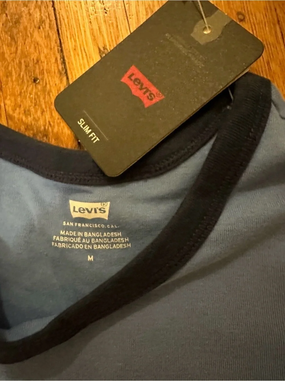 Levi's Blue Women's T-Shirt Crop Top Classic Levi's Logo Size Medium New